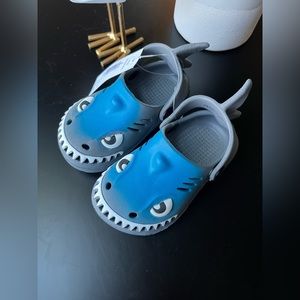 Boy size 5 shark sandals